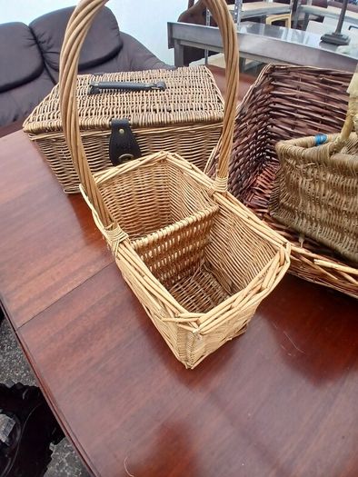 Selection of Vintage Wicker Hanper, Picnic , Wine Bottle, and Shopping Baskets