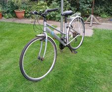 Ladies bike Apollo Excelle hybrid..