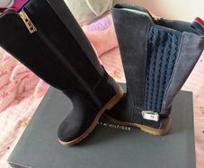 Girls boots
