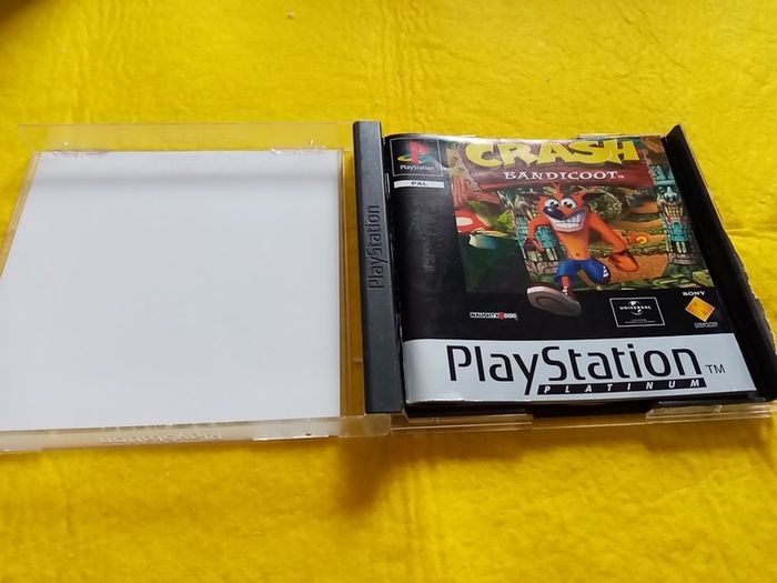 Crash Bandicoot PlayStation 1 Ps1 PlayStation 2 ps2 games Original