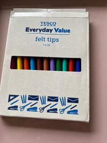 12 Felt Tip Markers