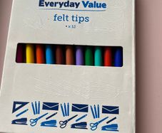 12 Felt Tip Markers