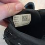On cloud uk 7.5 black runners Image 4