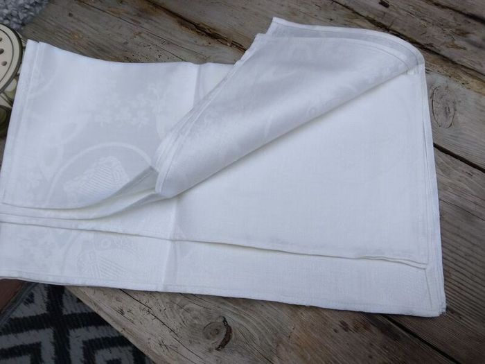 Irish Linen napkins, Linen Damask, linen serviettes, Vintage Irish Linen