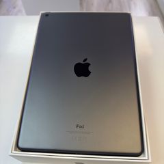 Apple ipad 9th gen 64 gb ( like Brand New)