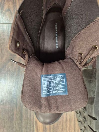 Tommy hilfiger brown boots