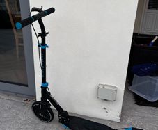 Aero scooter with suspend and brakes