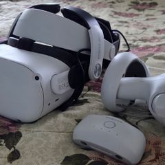 Meta Oculus Quest 2 128GB pro strap and battery