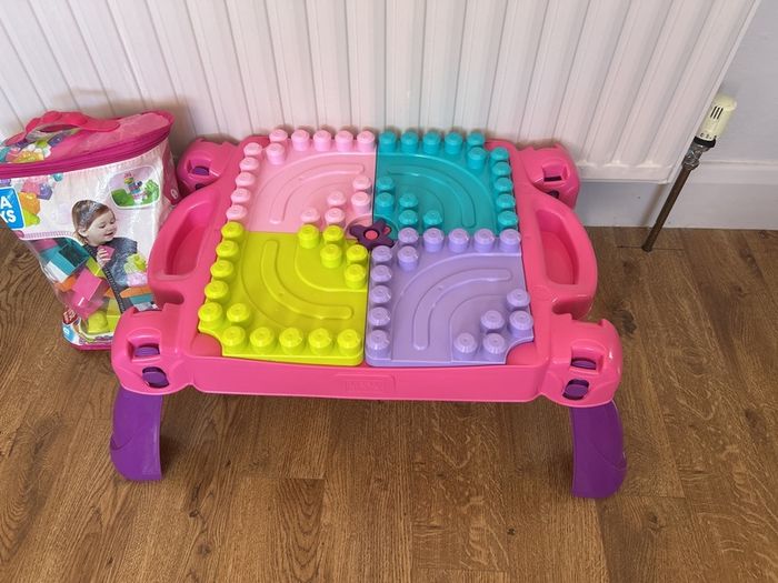 Mega Blocks Table and Blocks