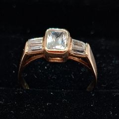 14 ct yellow gold ring
