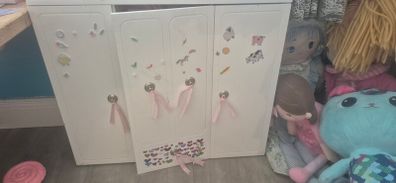 Dolls Wardrobe