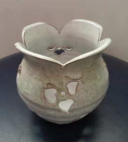 Candle-pot  -  Judy Greene