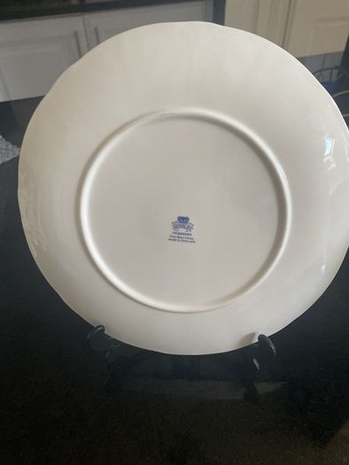 Aynsley large  10 inch Pembroke plate