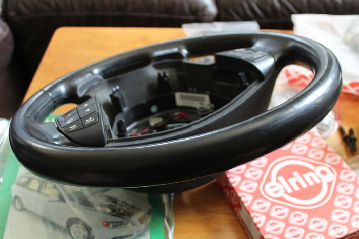 Volvo V70 2009 parts bundle