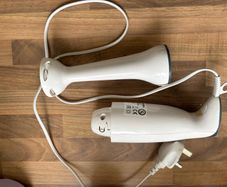 electric hand blender