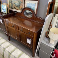sideboard