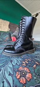 Dr. Marten 14 hole, size 11