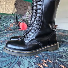 Dr. Marten 14 hole, size 11
