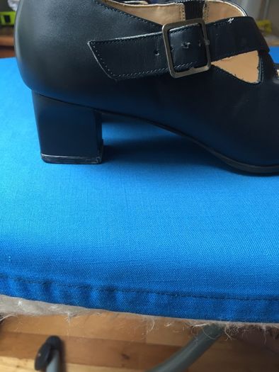 Clark's ladies stylish navy shoes size 37