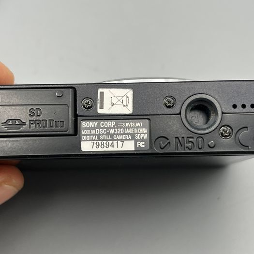 Sony Cyber-shot DSC-W320 14.1MP Digital Camera Black - Full Kit