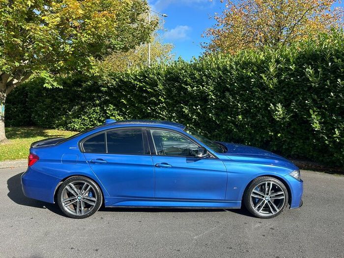 BMW 330e, plug in hybrid 2.0 petrol m sport