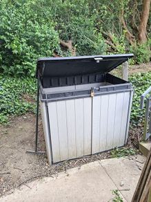 KETER Max outdoor garden storage box