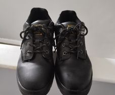 safety boot dunlop size 10