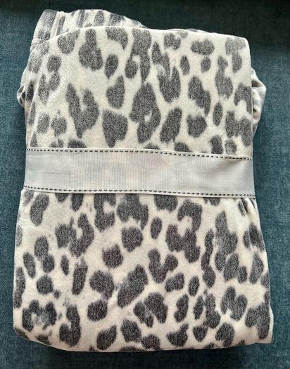 Ladies PJ's (brand new)