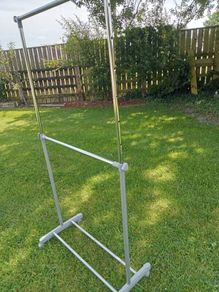 Clothes rail