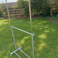 Clothes rail