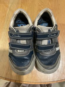 Clarks leather shoes runners boy size 9.5G