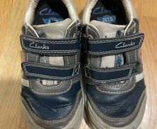 Clarks leather shoes runners boy size 9.5G