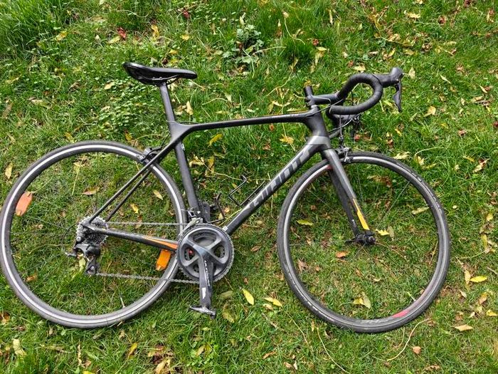 Giant Racing Bike