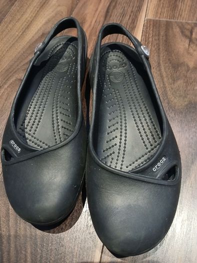 Full wardrobe of 22 pairs of size 5(38) shoes and boots, including Faith, Clarkes, Havianas, flip flops, Crocs, work shoes, court shoes, dressy shoes, high heel boots, and waterproof hiking boots. - LOW PRICE FOR QUICK SALE