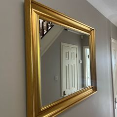 Gold mirror