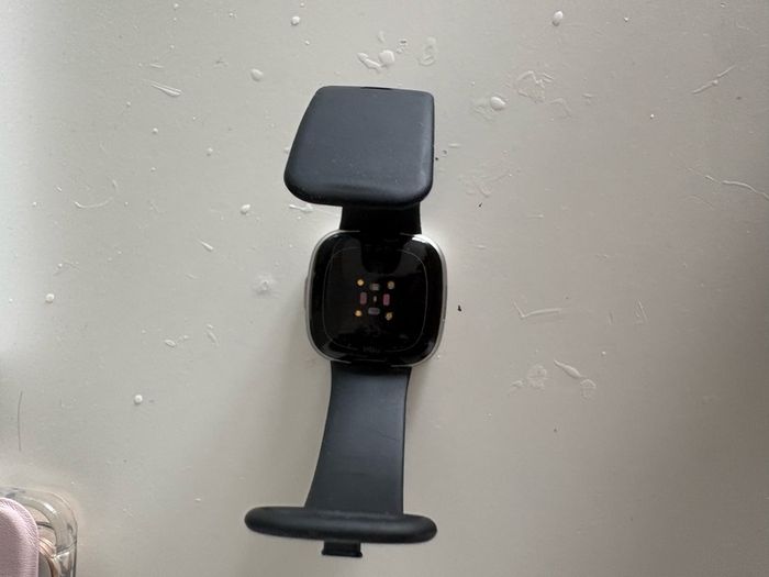 Fitbit versa 4