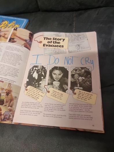 4 vintage Blue Peter annuals job lot.