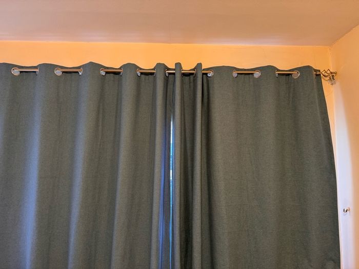 Curtain blackout with Pole