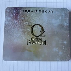 Urban Decay collector's palette - Oz The Great and Powerful