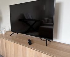 Samsung 43" Smart TV