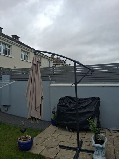 Cantilever Umbrella
