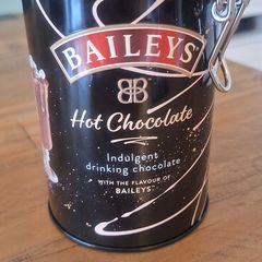 Baileys Hot Chocolate in Decorative Tin