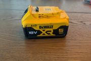 Dewalt Battery 18v 5Amp new model