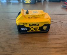 Dewalt Battery 18v 5Amp new model