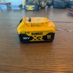 Dewalt Battery 18v 5Amp new model