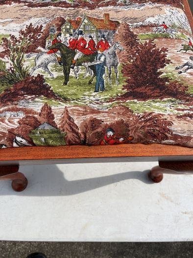 Beautiful vintage  stool / footstool with cabriole legs