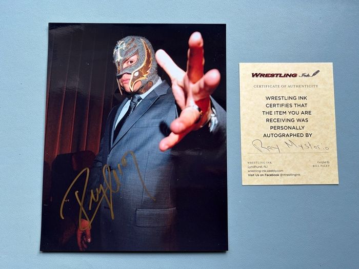Signed Autograph WWE Rey Mysterio Photograph with Certificate - Wrestling Memorabilia