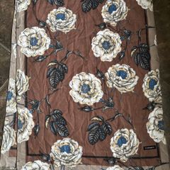 Large Cashmere Scarf with Floral Print