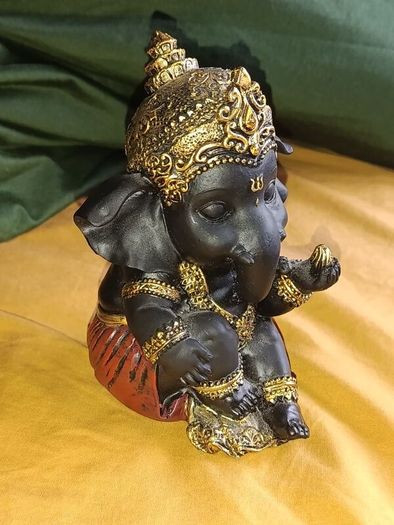 Baby Ganesha Black and Gold Figurine