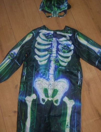 Brand New x2 Piece Skeleton Costume - Mask & Overall - Size - 5-6 Years